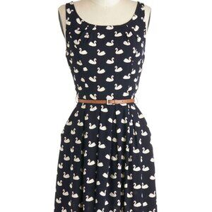 Boutique SM Wardrobe Swan Print A Line Dress Navy Blue Size Small